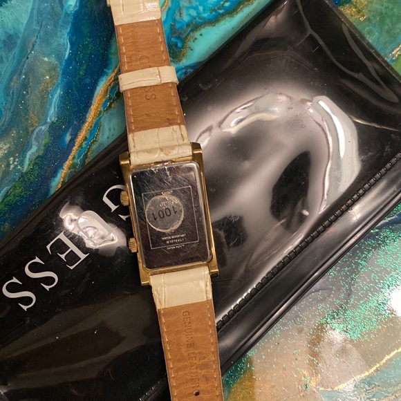 Guess Watch - Picture 8 of 11